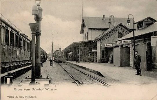 Woyens Dänemark Bahnhof Eisenbahn